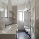 Guesthost - Bright - 650 M Far From Arco Della Pace Apartman
